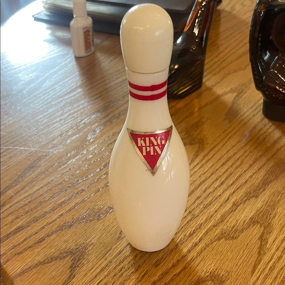 King Pin Bowling Pin Decor